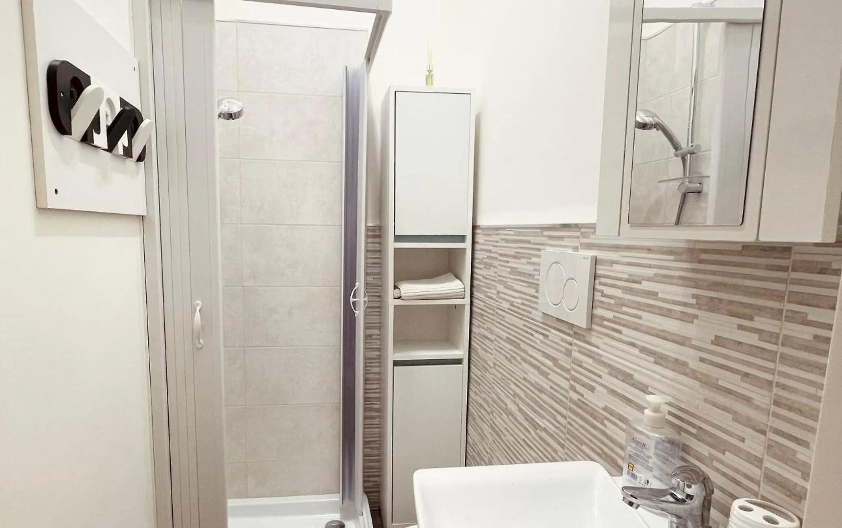 Dadahouse Villa Syracuse 0*,  Italien